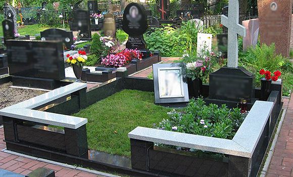 Благоустройство могил на кладбище